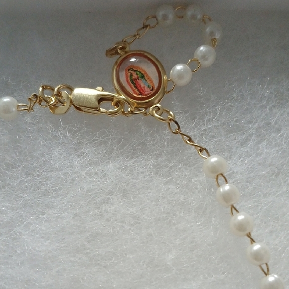 Gold and White Rosary Necklace - Picture 5 of 6
